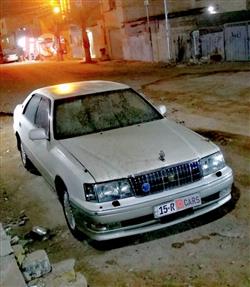 تۆیۆتا کراون